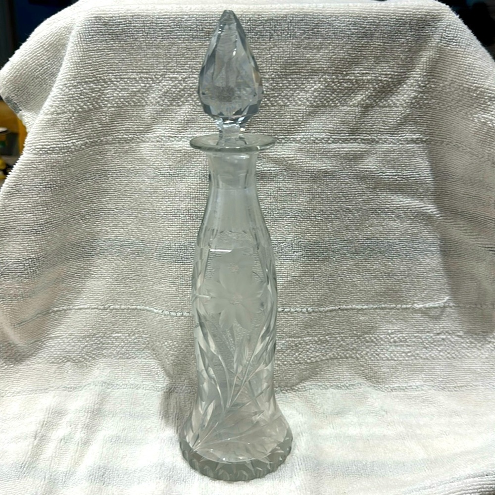 Frosted Etched Glass Flower Design Crystal bottle/decanter with Crystal stopper